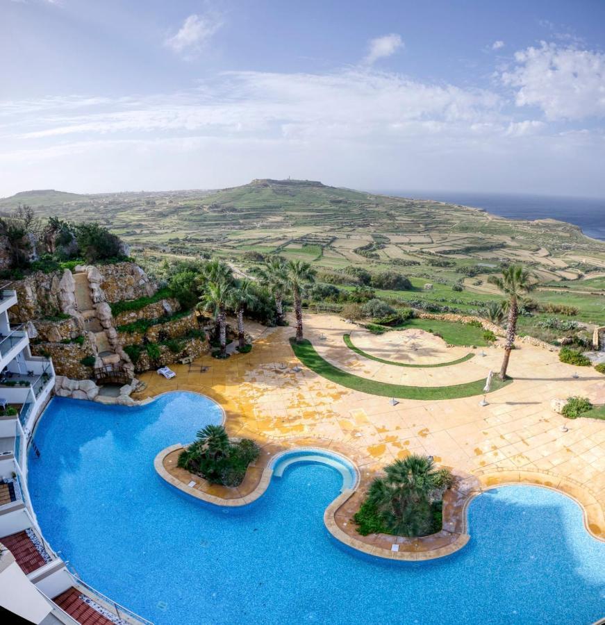 Apartment With Pool-Hosted By Sweetstay Zebbug  외부 사진